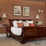 The CLASSIC SLEIGH BED