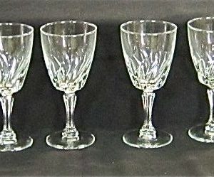 6 White Wine glasses